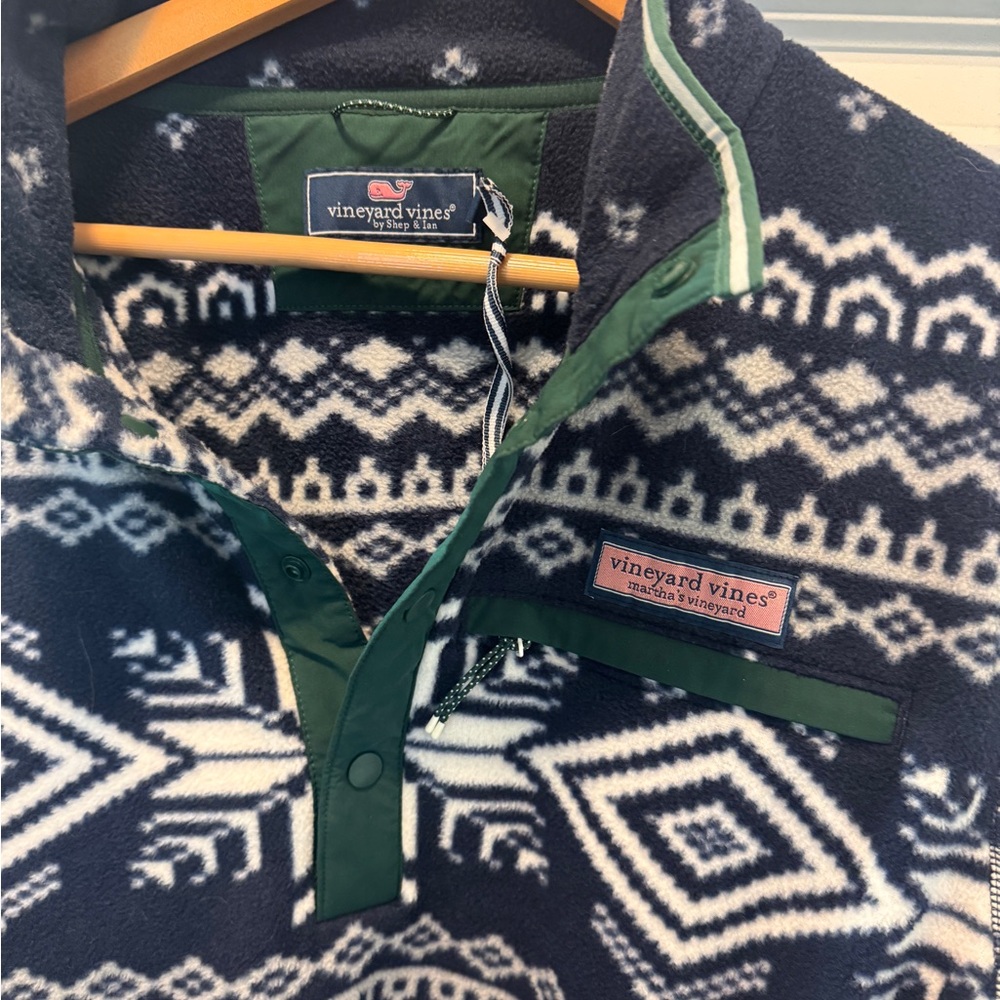 5 Vineyard Vines Pullovers – Size Large – Harbor Fleece & Shep Shirt Bundle - Picture 4 of 10